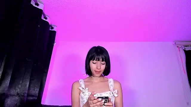 Londonttipton online show from November 11, 2025, 1:55 am