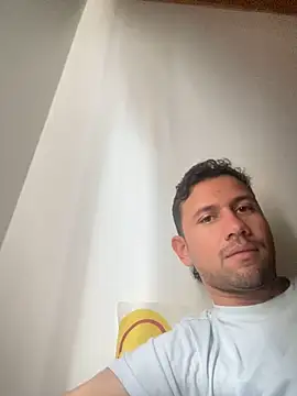 Michaell Spinelly online show from October 20, 2025, 4:18 pm