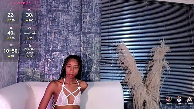 NathalyLeen online show from April 25, 2026, 8:28 pm