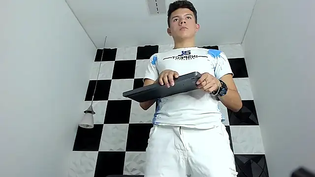 AndyFame1 online show from September 15, 2025, 7:03 pm