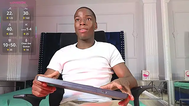 Snapshot of CharlesBrown_ chatting on September 26, 2025, 9:10 pm CharlesBrown online show from September 26, 2025, 9:10 pm