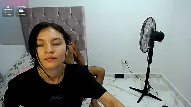 Snapshot of Marcela_cute chatting on November 8, 2025, 1:53 am Marcela cute online show from November 8, 2025, 1:53 am