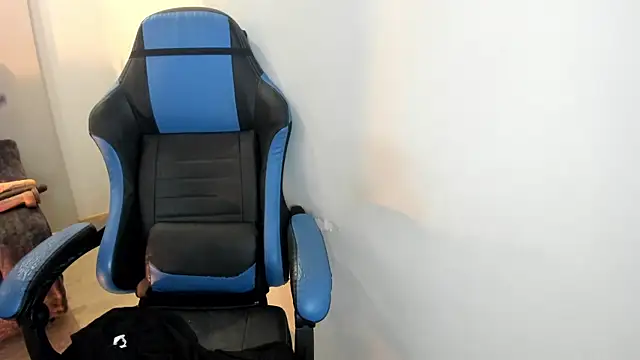 Scarbadgirl  online show from November 18, 2025, 3:43 am