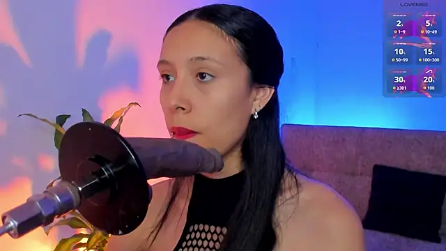 alicemoon   online show from February 8, 2026, 11:13 pm