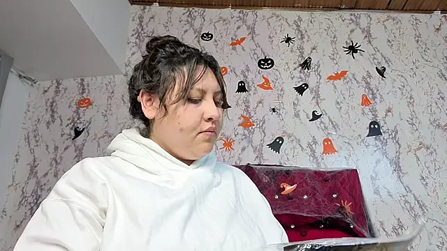 Larissa Antonella online show from October 25, 2025, 3:49 am