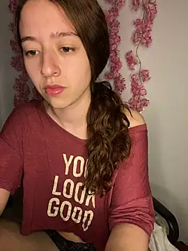 Snapshot of -rosi chatting on April 2, 2026, 1:35 am -rosi online show from April 2, 2026, 1:35 am