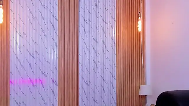 thomas walker0 online show from October 25, 2025, 11:31 am