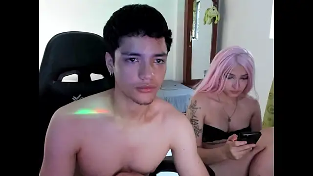 Snapshot of Oliver_and_kalypso chatting on September 24, 2025, 10:16 pm Oliver and kalypso online show from September 24, 2025, 10:16 pm