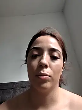 Snapshot of summi10 chatting on September 18, 2025, 8:45 pm summi10 online show from September 18, 2025, 8:45 pm