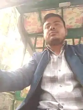 CatchingBouquet online show from February 1, 2026, 9:18 am