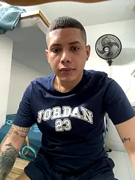 Snapshot of imstevenfox chatting on November 18, 2025, 5:49 pm imstevenfox online show from November 18, 2025, 5:49 pm