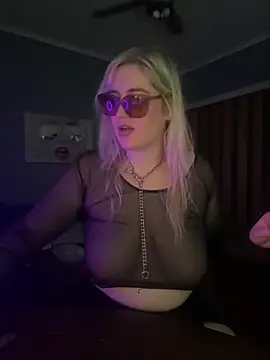 Snapshot of Granlady7 chatting on March 18, 2026, 3:31 am Granlady7 online show from March 18, 2026, 3:31 am