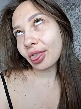 Snapshot of Olivia_OliV chatting on May 2, 2026, 12:49 am Olivia OliV online show from May 2, 2026, 12:49 am