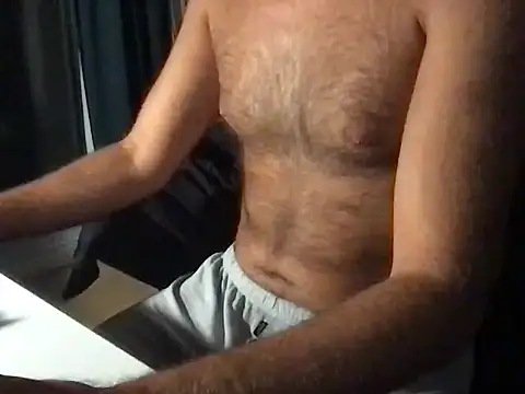 TomTop 11 online show from September 29, 2025, 9:09 pm