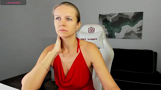 Snapshot of Eliza_Wilsoon chatting on October 9, 2025, 2:12 am Eliza Wilsoon online show from October 9, 2025, 2:12 am