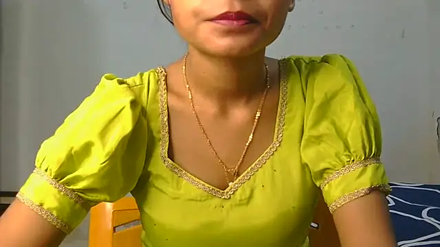 Snapshot of Aarti_misty71 chatting on April 2, 2026, 5:25 am Aarti misty71 online show from April 2, 2026, 5:25 am