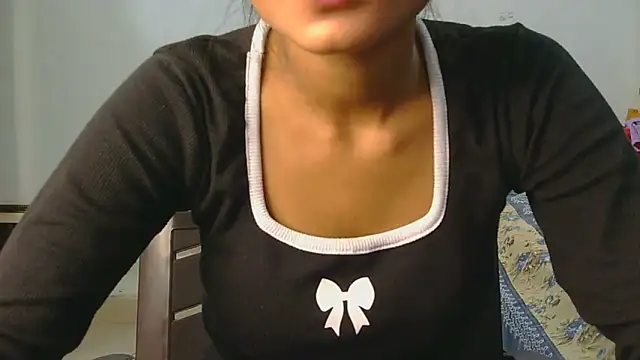 Snapshot of Aarti_misty71 chatting on April 23, 2026, 5:36 am Aarti misty71 online show from April 23, 2026, 5:36 am