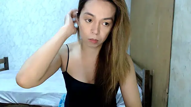 Snapshot of B0rn2Porn chatting on October 17, 2025, 9:12 am B0rn2Porn online show from October 17, 2025, 9:12 am