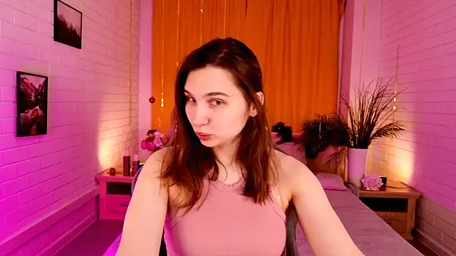 Snapshot of TessaMill chatting on January 19, 2026, 9:35 am TessaMill online show from January 19, 2026, 9:35 am