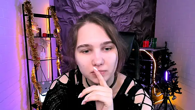 Snapshot of TessaMill chatting on January 14, 2026, 9:13 am TessaMill online show from January 14, 2026, 9:13 am