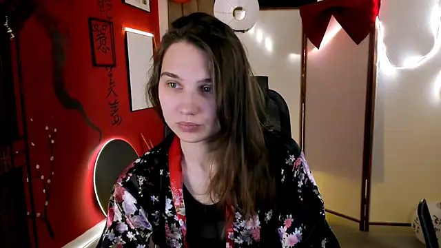 Snapshot of TessaMill chatting on February 10, 2026, 5:39 am TessaMill online show from February 10, 2026, 5:39 am