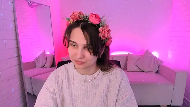 Snapshot of TessaMill chatting on April 23, 2026, 5:25 am TessaMill online show from April 23, 2026, 5:25 am