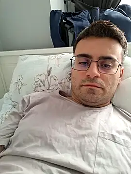 Obstacless online show from February 7, 2026, 6:32 am