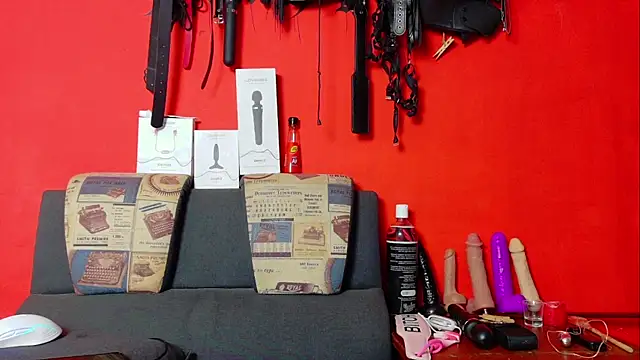 Snapshot of Dunnadan_Bms chatting on April 15, 2026, 11:16 pm Dunnadan Bms online show from April 15, 2026, 11:16 pm