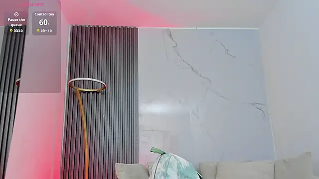 kiaratentation online show from October 18, 2025, 7:27 pm