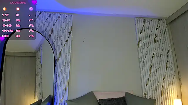 MissVioleet  online show from October 10, 2025, 5:03 pm