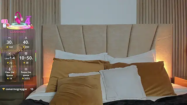 Victoria Beaumont online show from October 10, 2025, 12:17 pm