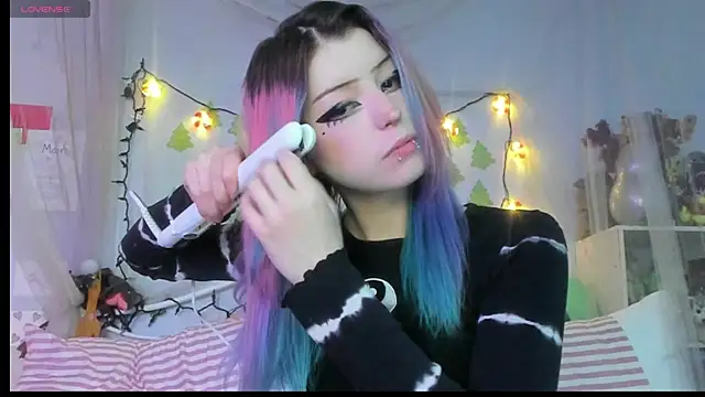 bunnyislewd online show from December 17, 2025, 5:34 am