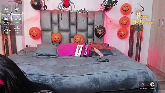 miaroberts69 online show from October 28, 2025, 1:39 am