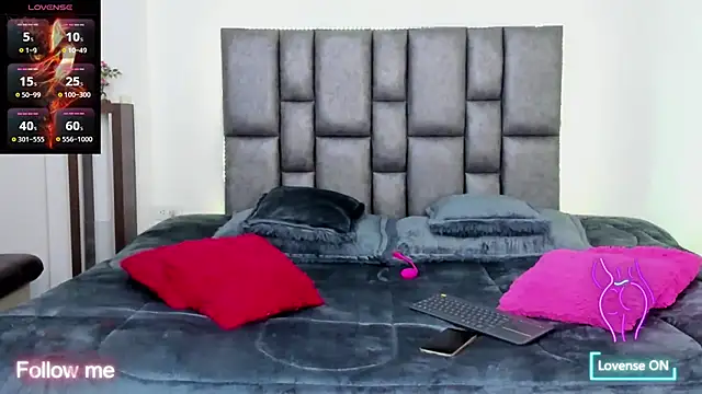 miaroberts69 online show from October 11, 2025, 11:50 pm