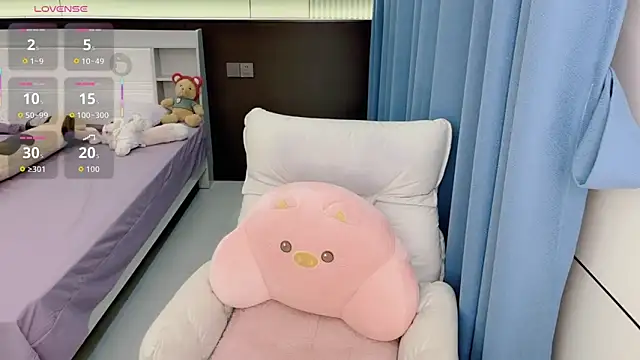 Liuyifei2005 online show from September 22, 2025, 3:18 pm