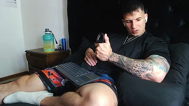 Snapshot of Shane_Clay chatting on March 3, 2026, 5:53 pm Shane Clay online show from March 3, 2026, 5:53 pm