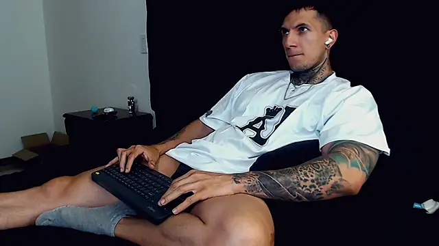 Shane Clay online show from September 25, 2025, 9:21 pm