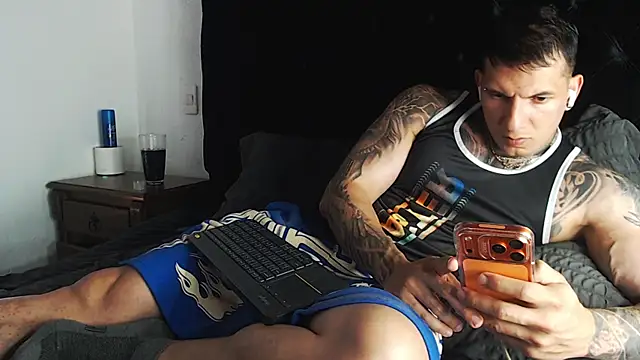 Snapshot of Shane_Clay chatting on April 5, 2026, 10:27 pm Shane Clay online show from April 5, 2026, 10:27 pm