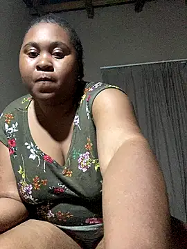 ChubbyAssyiyer online show from November 9, 2025, 4:44 pm