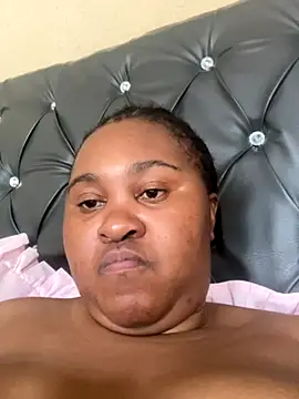 ChubbyAssyiyer online show from October 27, 2025, 10:05 am