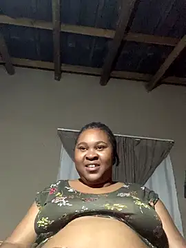 ChubbyAssyiyer online show from November 10, 2025, 7:19 pm