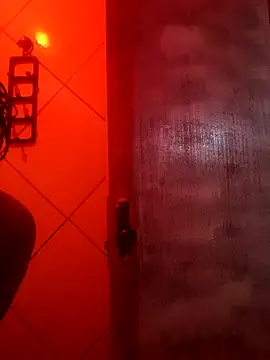 brasileirinha timida online show from January 15, 2026, 5:00 am