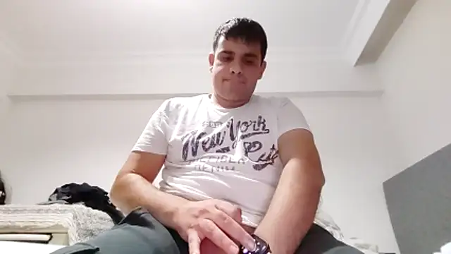 kocasosisli online show from December 3, 2025, 11:04 pm