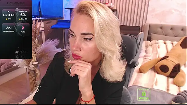 FreeBerryMILF online show from July 11, 2026, 6:30 pm