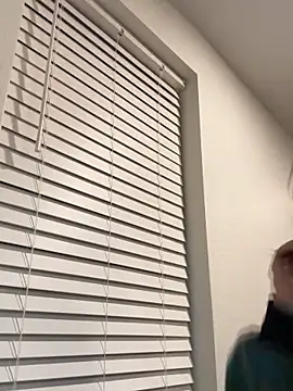 addictedtoari online show from February 8, 2026, 3:48 am