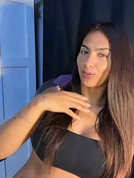 chicachocolate01 online show from February 20, 2026, 6:32 pm