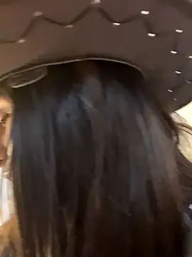 chicachocolate01 online show from October 30, 2025, 2:10 am