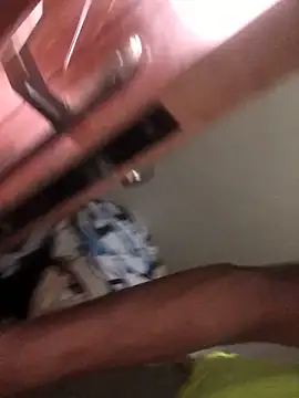 Snapshot of Nameee_17 chatting on December 14, 2025, 8:36 pm Nameee 17 online show from December 14, 2025, 8:36 pm