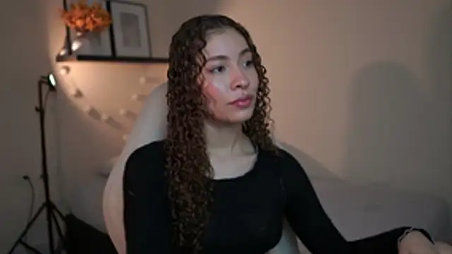 isabella-garcia- online show from February 11, 2026, 2:55 am