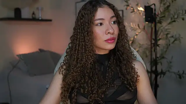 Snapshot of isabella-garcia- chatting on July 12, 2026, 1:23 pm isabella-garcia- online show from July 12, 2026, 1:23 pm
